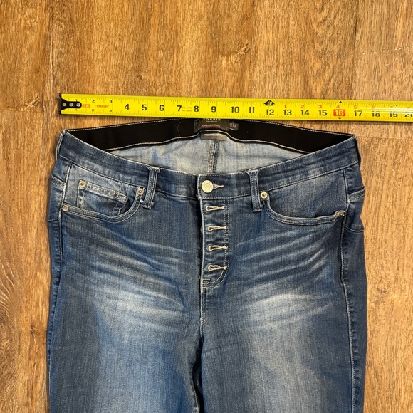 Torrid Bombshell Flare Premium Stretch Jeans Pants Blue Womens Size 14R - Picture 8 of 9